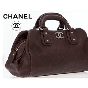 CHANEL Brown grained calfskin "Doctor's bag"